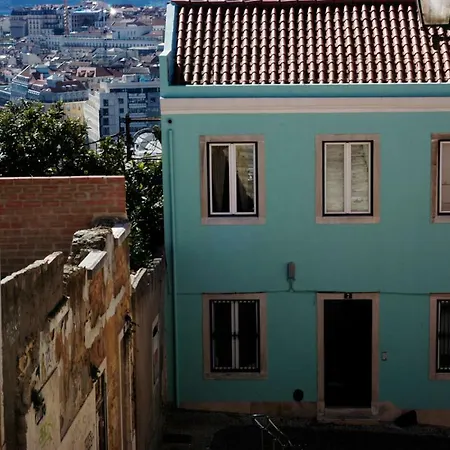 Entire House & Great View * リスボン